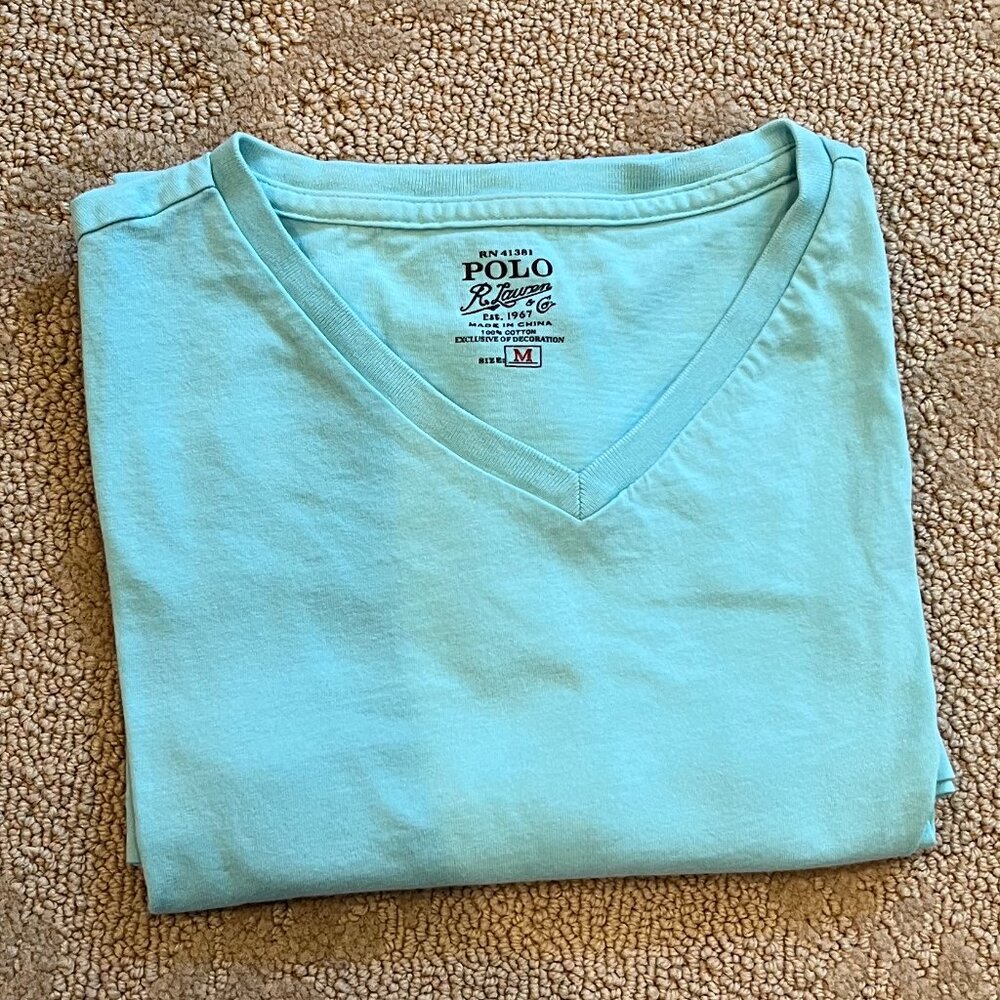 Polo Ralph Lauren Men’s V-Neck T-Shirt in Light Blue – Size M